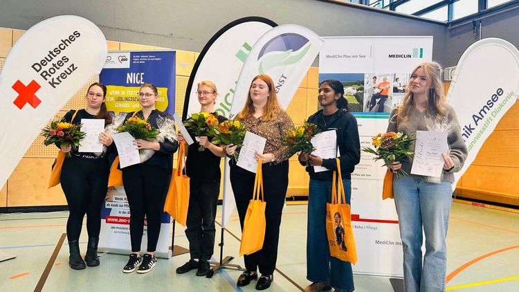 Große Freude im Müritz-Klinikum: Enya Schulze gewinnt „Talent: Pflege 2026“